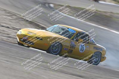 media/Oct-26-2025-CalClub SCCA (Sun) [[8ce1e69566]]/Group 5/Off Ramp/